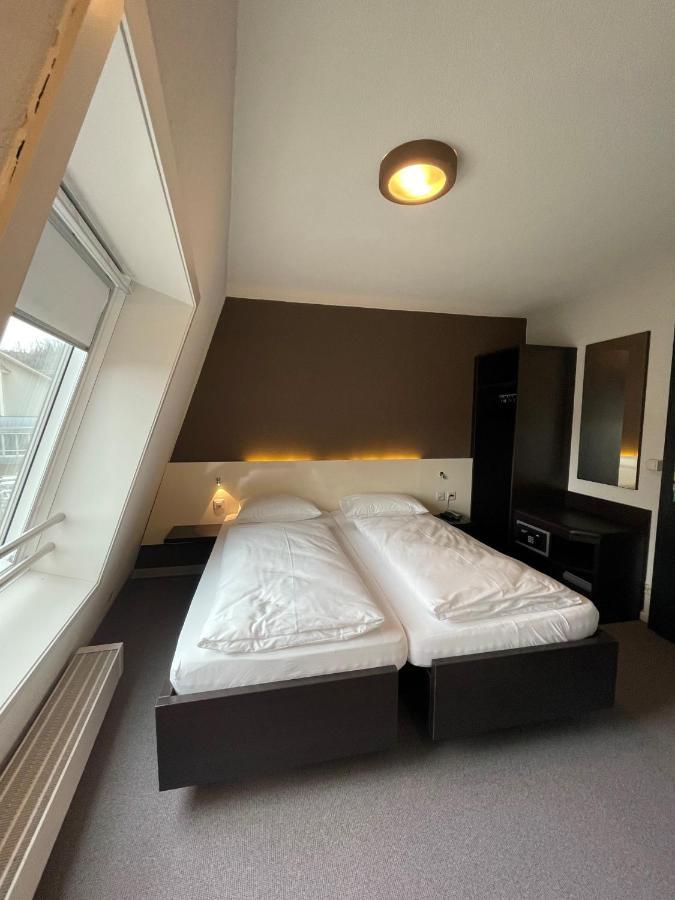 Hotel The By The Hey